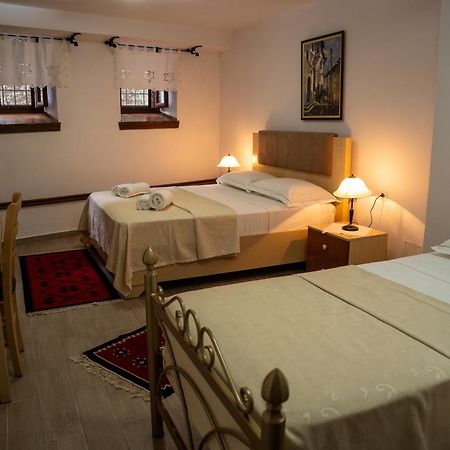 Hotel Borklad Berat Quarto foto