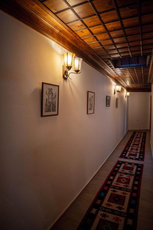 Hotel Borklad Berat Exterior foto