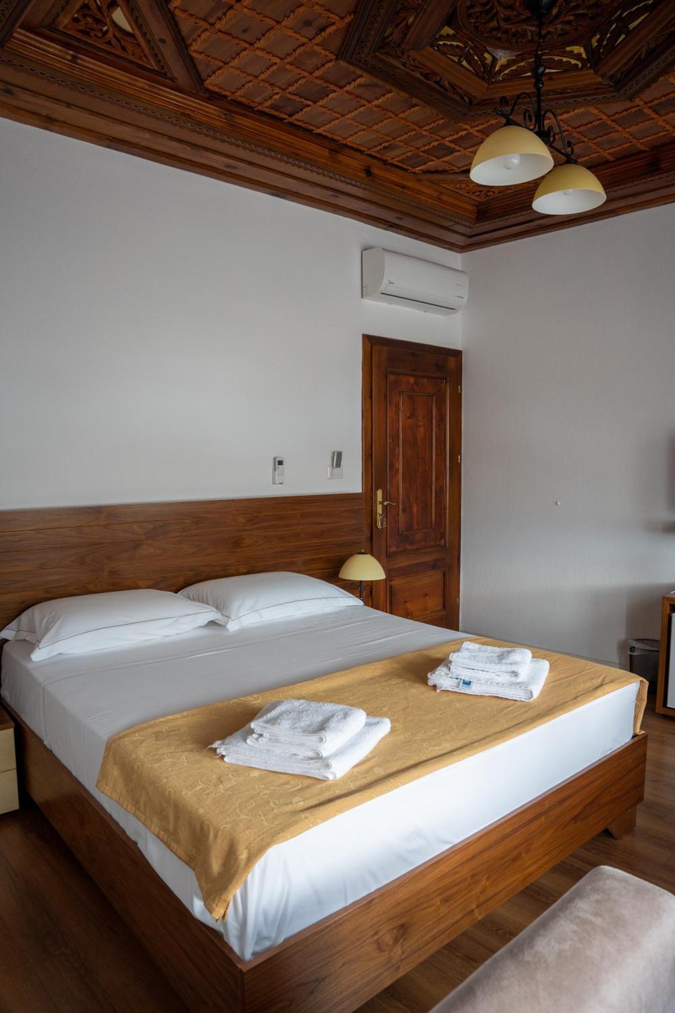 Hotel Borklad Berat Quarto foto